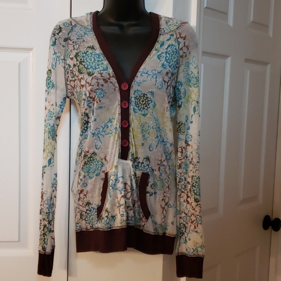 Daytrip Tops - Daytrip from Buckle semi-sheer hoodie/ top EUC